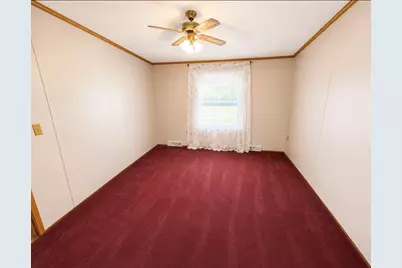 127 Classic Place, Washington Township, PA 15632 - Photo 7