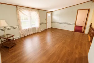 127 Classic Pl, Washington Township, PA 15632 - Photo 3