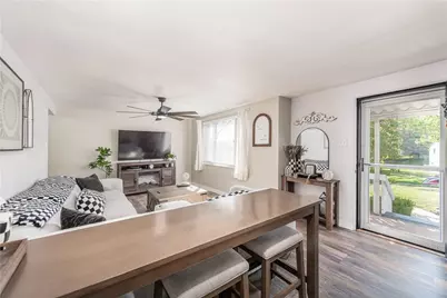 135 Winifred Dr, Pittsburgh, PA 15236 - Photo 9