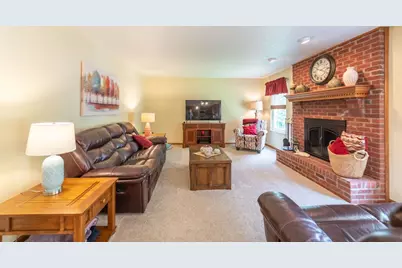 417 Topaz Drive, Pittsburgh, PA 15101 - Photo 7