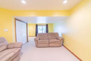 417 Topaz Dr, Pittsburgh, PA 15101 - Photo 23