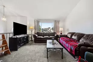 513 Sarah Dr, Cranberry Township, PA 16066 - Photo 7
