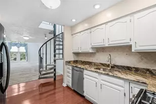10097 Mansion Dr, Pittsburgh, PA 15044 - Photo 15
