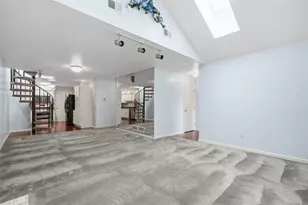 10097 Mansion Dr, Pittsburgh, PA 15044 - Photo 11