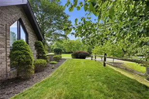 10097 Mansion Dr, Pittsburgh, PA 15044 - Photo 33