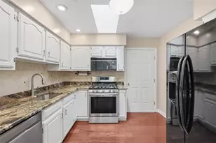 10097 Mansion Dr, Pittsburgh, PA 15044 - Photo 13