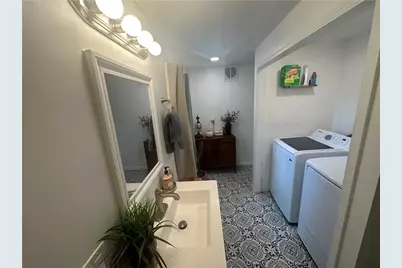 4052 Vinceton St, Pittsburgh, PA 15214 - Photo 17