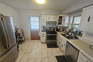 3206 Maryland Ave, North Versailles, PA 15137 - Photo 3