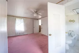 320 Loyalhanna Ave, Latrobe, PA 15650 - Photo 13