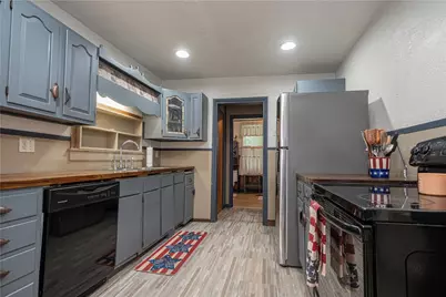 2555 Park Ave, South Franklin, PA 15301 - Photo 5