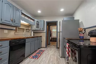 2555 Park Ave, South Franklin, PA 15301 - Photo 5