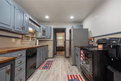 2555 Park Ave, South Franklin, PA 15301 - Photo 3