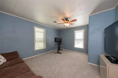 2555 Park Ave, South Franklin, PA 15301 - Photo 19