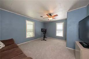 2555 Park Ave, South Franklin, PA 15301 - Photo 19
