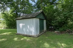 2555 Park Ave, South Franklin, PA 15301 - Photo 35