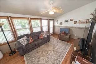 2555 Park Ave, South Franklin, PA 15301 - Photo 9
