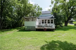 2555 Park Ave, South Franklin, PA 15301 - Photo 37