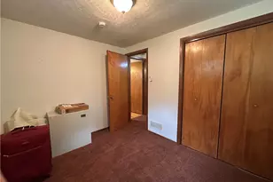 137 Macek Dr, Pittsburgh, PA 15227 - Photo 35