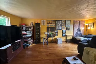 137 Macek Dr, Pittsburgh, PA 15227 - Photo 11