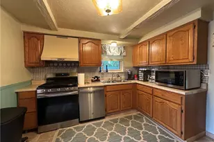137 Macek Dr, Pittsburgh, PA 15227 - Photo 13