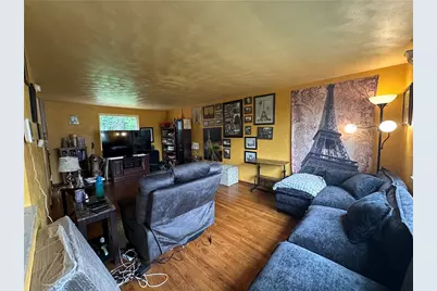 137 Macek Dr, Pittsburgh, PA 15227 - Photo 5