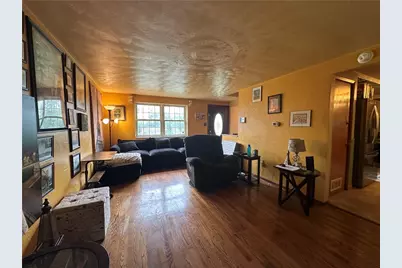 137 Macek Dr, Pittsburgh, PA 15227 - Photo 9