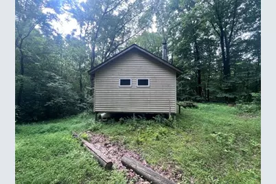 983 Lakewood Neshannock Falls Road, Hickory Township, PA 16105 - Photo 3