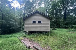 983 Lakewood Neshannock Falls Rd, Hickory Township, PA 16105 - Photo 3