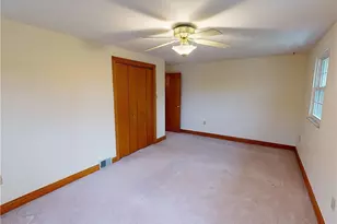 123 Hampton Ct, Twp of But SW, PA 16002 - Photo 15