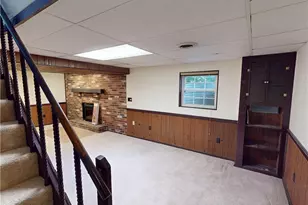 123 Hampton Ct, Twp of But SW, PA 16002 - Photo 21
