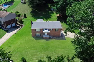 138 Terrace Ct, Level Green, PA 15085 - Photo 5