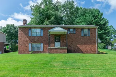 138 Terrace Ct, Level Green, PA 15085 - Photo 1