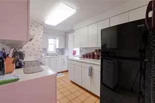 1422 Simona Dr, Pittsburgh, PA 15201 - Photo 5