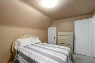 1422 Simona Dr, Pittsburgh, PA 15201 - Photo 19