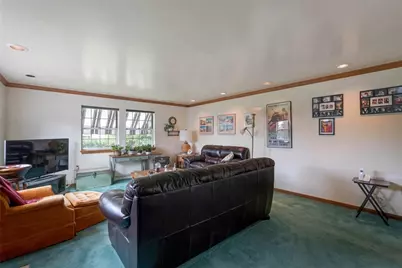 1422 Simona Dr, Pittsburgh, PA 15201 - Photo 13