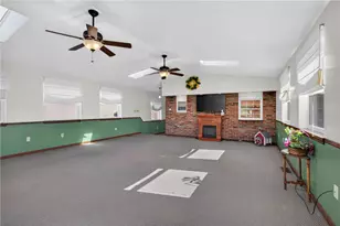 104 Glenora Dr, Robinson Twp, PA 15108 - Photo 11