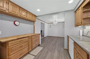 104 Glenora Dr, Robinson Twp, PA 15108 - Photo 7