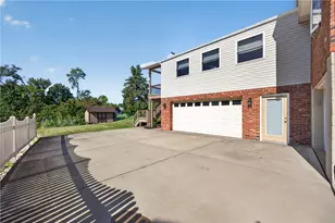 104 Glenora Dr, Robinson Twp, PA 15108 - Photo 29