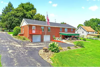 166 Braddock Road Ave, Mt Pleasant Boro, PA 15666 - Photo 5