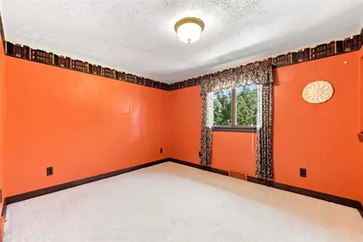 380 Helen Ave, Monessen, PA 15062 - Photo 9