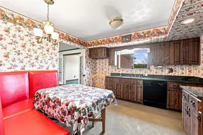 380 Helen Ave, Monessen, PA 15062 - Photo 3