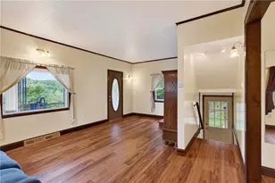 1646 Saxonburg Rd, West Deer, PA 15084 - Photo 7