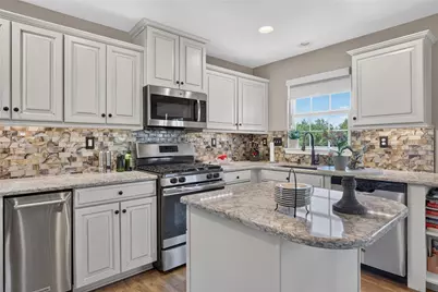115 Marias Way, South Park, PA 15129 - Photo 9