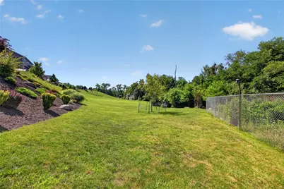 115 Marias Way, South Park, PA 15129 - Photo 37