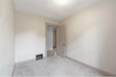 632 Wampum Ave, Ellwood City, PA 16117 - Photo 19