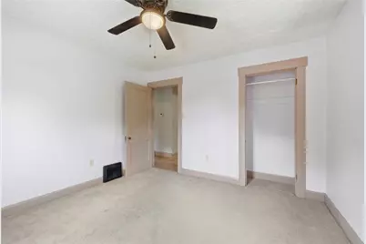 632 Wampum Ave, Ellwood City, PA 16117 - Photo 21