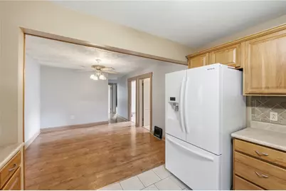 632 Wampum Ave, Ellwood City, PA 16117 - Photo 11