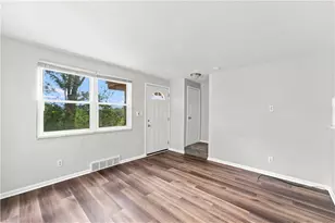 9218 Florida Ave, Pittsburgh, PA 15235 - Photo 5