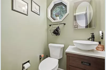 32 Flagstaff Dr, Pittsburgh, PA 15237 - Photo 7