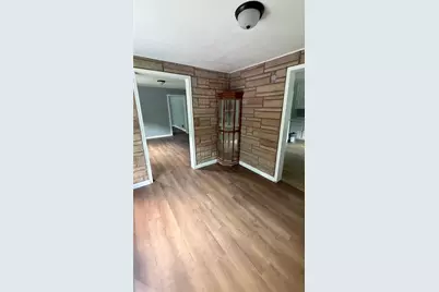 1021 California Dr, Coal Center Boro, PA 15423 - Photo 11